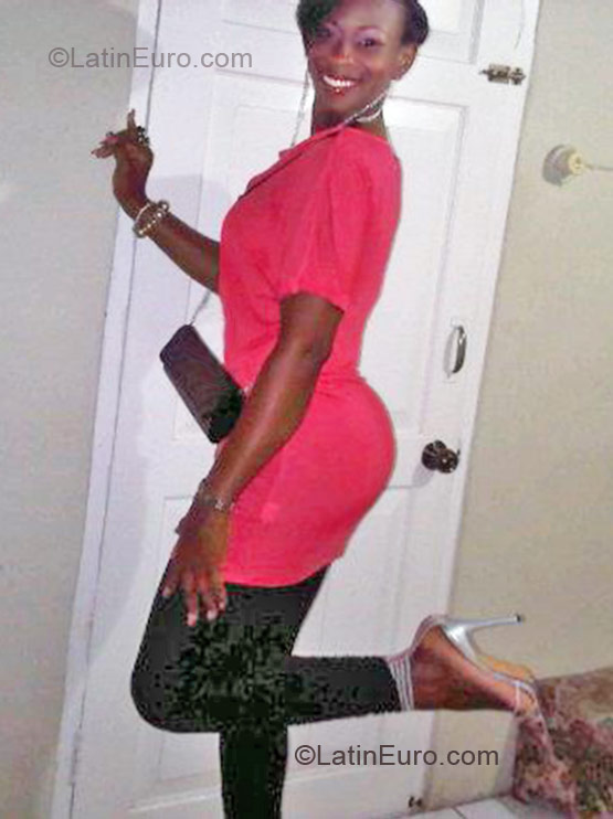 Date this sensual Jamaica girl Cookiencreme from Ocho Rios JM407