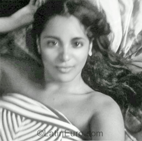 Date this cute Dominican Republic girl Maria from Santo Domingo DO10725