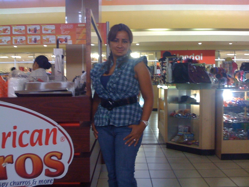 Date this hard body Honduras girl Marmel from La Ceiba, Atlantida HN529