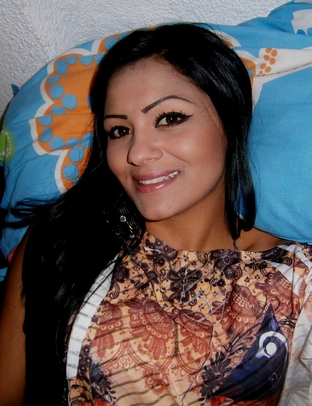 Date this foxy Colombia girl Paula from Manizales CO9036