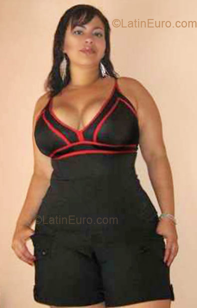 Date this exotic Colombia girl Liliana from Cali CO9072