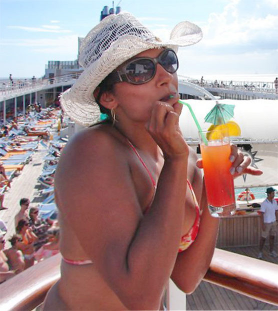 Date this good-looking Brazil girl Melissa from Sao Paulo BR9380