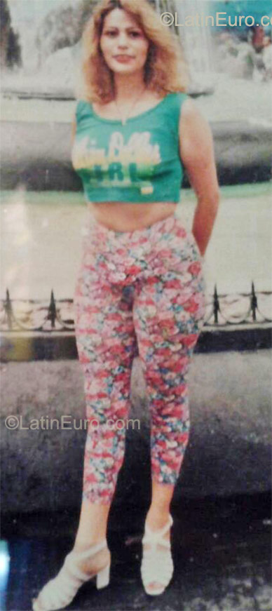 Date this athletic Mexico girl Linda from Mexico City MX596