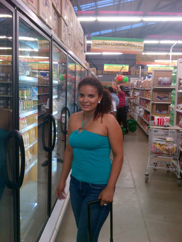 Date this foxy Honduras girl Nelsy from Ceiba, Atlantida HN556