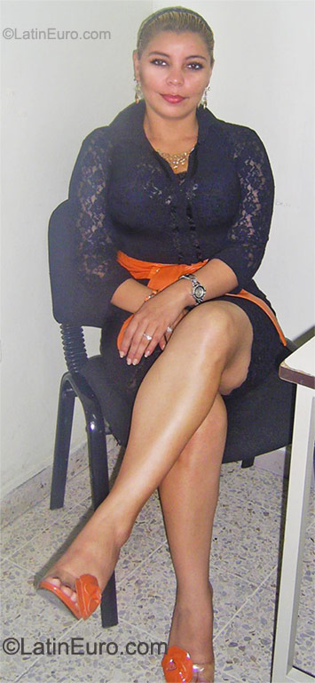Date this exotic Honduras girl Cris from Tegucigalpa HN561