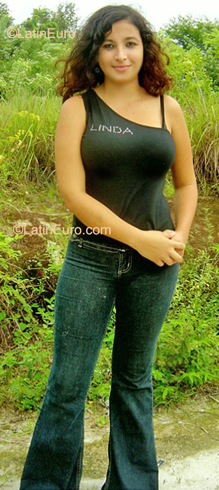 Date this gorgeous Costa Rica girl ISABEL from San Jose CR170
