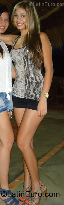 Date this sensual Colombia girl Candy from Sincelejo CO9254