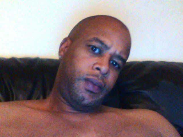 Date this charming United States man Willingready from Cleveland US12235