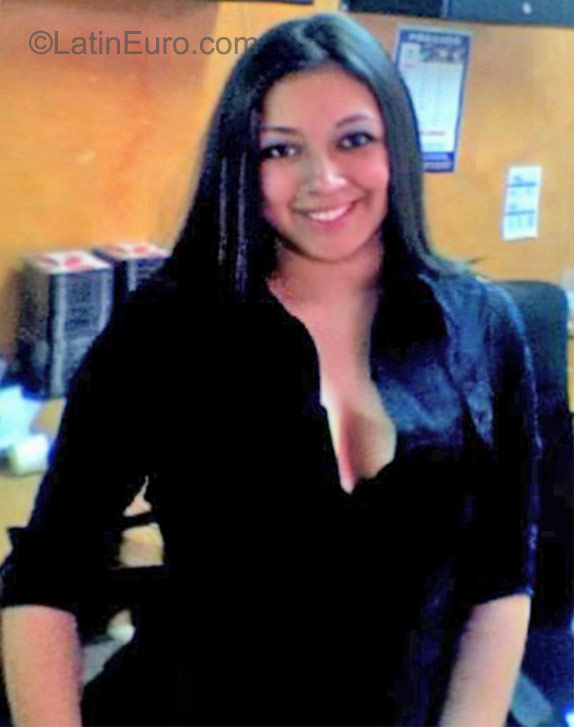 Date this hard body Colombia girl Carol from Bogota CO9278