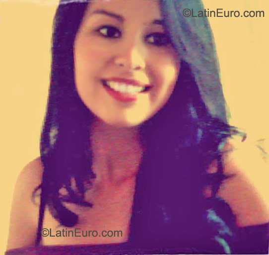 Date this exotic Colombia girl Celina from Cali CO9749