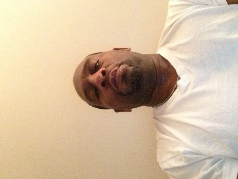 Date this cute United States man Sirmac from Waldorf US12317