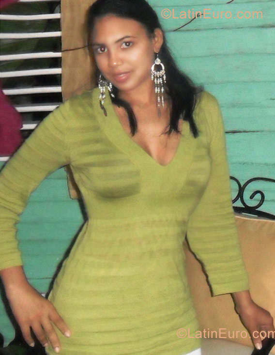 Date this delightful Dominican Republic girl Rosaida from Santiago DO10510