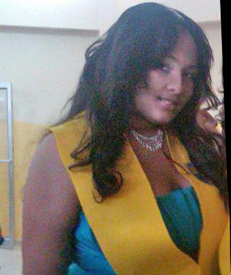 Date this happy United Kingdom girl EllyLili from London GB614