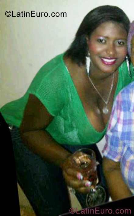 Date this young Colombia girl Yaraisa from La Vega CO9564