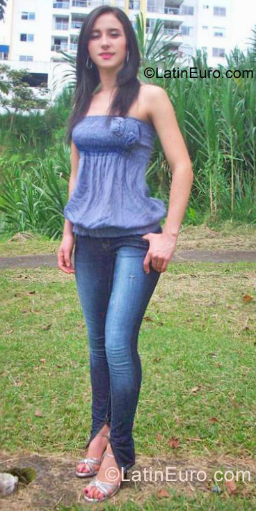 Date this stunning Colombia girl Angela viviana from Pereira CO15065