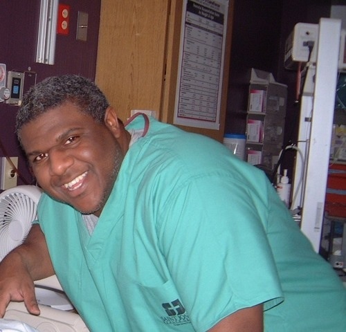 Date this cute United States man Aksarbenman from Chicago US12480