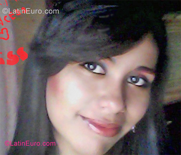 Date this exotic Honduras girl Beya from Tegucigalpa HN618