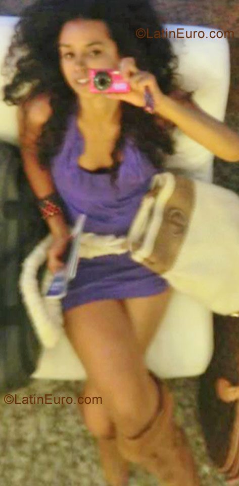 Date this delightful Colombia girl Ce01 from Bogota CO9611