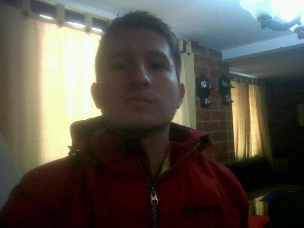 Date this gorgeous Colombia man Luis from cali CO9626