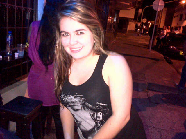 Date this lovely Colombia girl Jenny from Armenia CO9640