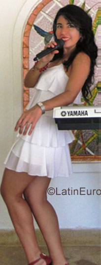 Date this athletic Colombia girl Liy from Cali CO9654