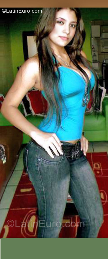 Date this delightful Colombia girl Katherine from Bogota CO9688