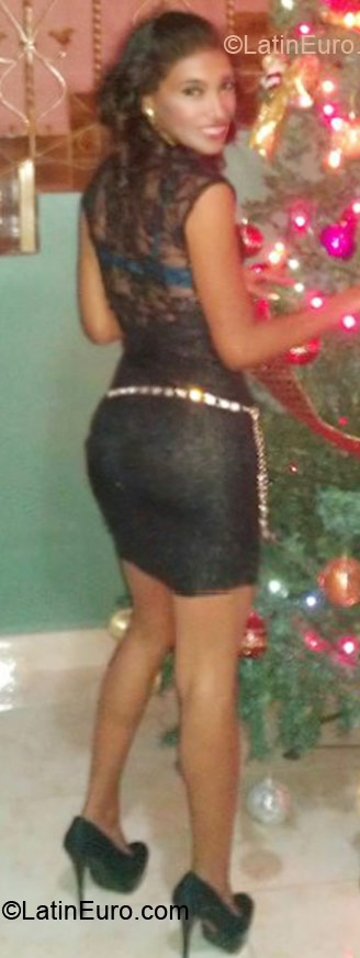 Date this athletic Honduras girl Gabriela from San Pedro Sula HN787