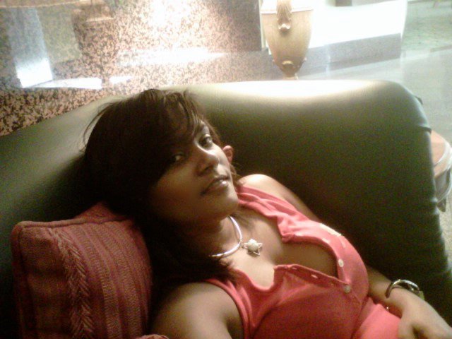Date this passionate Dominican Republic girl Dramuelita from  KN2