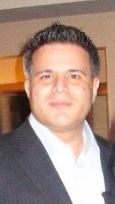 Date this happy United States man AndrewParadis from New York City US12678