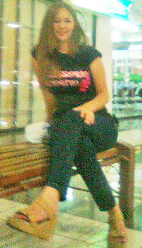 Date this tall Costa Rica girl Viviana33 from San Jose CR215