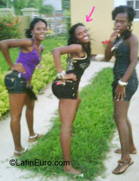 Date this beautiful Jamaica girl Munchi from Montego Bay JM674