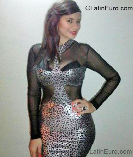 Date this beautiful Dominican Republic girl Raimi from San Francisco De Macoris DO10806