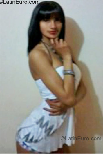 Date this delightful Colombia girl Catalina from Bogota CO10902