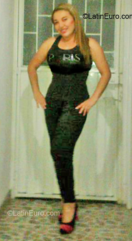 Date this passionate Colombia girl Luz Adriana from Bogota CO10003