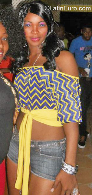 Date this sultry Jamaica girl Sweet from Montego Bay JM500