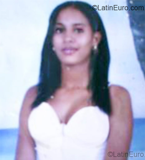 Date this fun Dominican Republic girl Marleni from La Romana DO10938