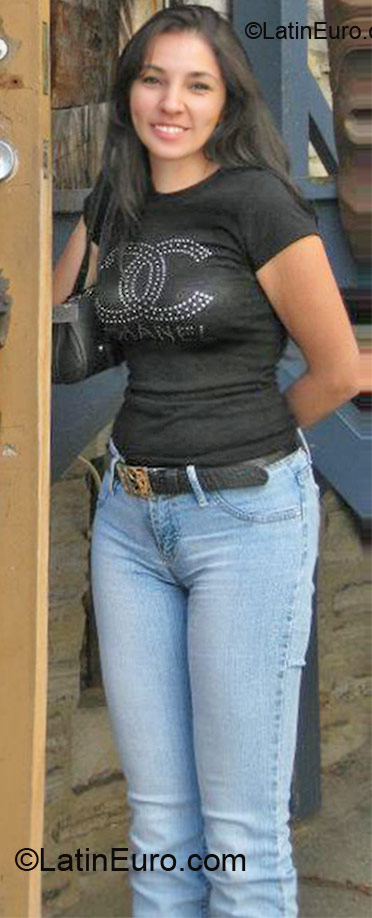 Date this gorgeous Mexico girl Laura from Zapopan MX694