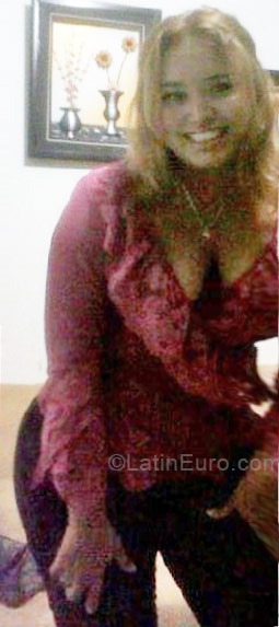 Date this gorgeous Panama girl Kelly from Panama City PA278