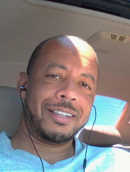 Date this exotic United States man Robin from Los Angeles US12943