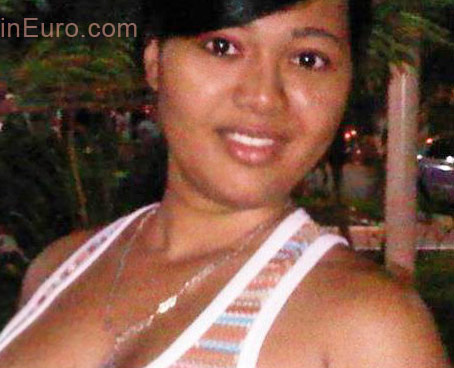 Date this exotic Dominican Republic girl Areli from Santo Domingo DO11119
