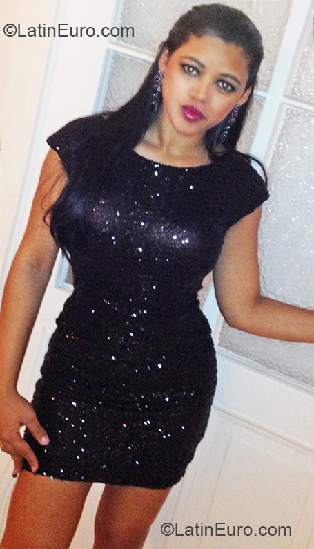 Date this stunning Germany girl Luana from Berlin DE300