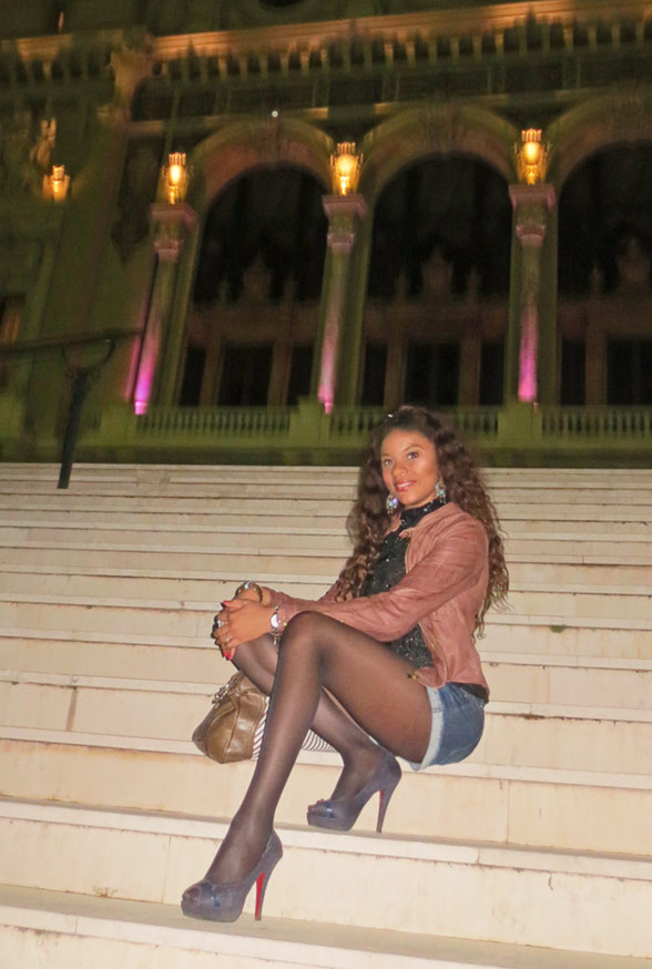 Date this nice looking Italy girl Ana from Milan IT183
