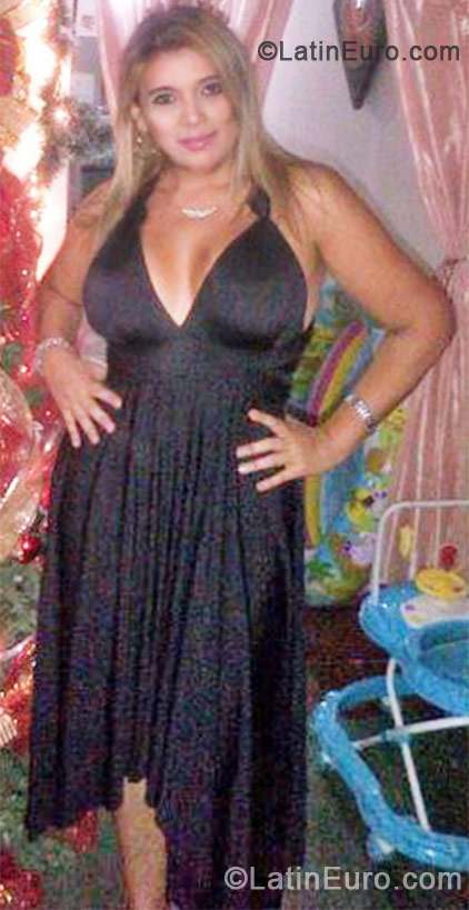 Date this foxy Colombia girl Ann from Barranquilla CO10396