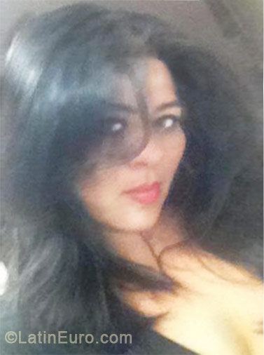 Date this hot Mexico girl Edna from Cancun MX714