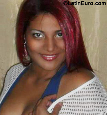 Date this cute Colombia girl Nathy from Medellin CO10421