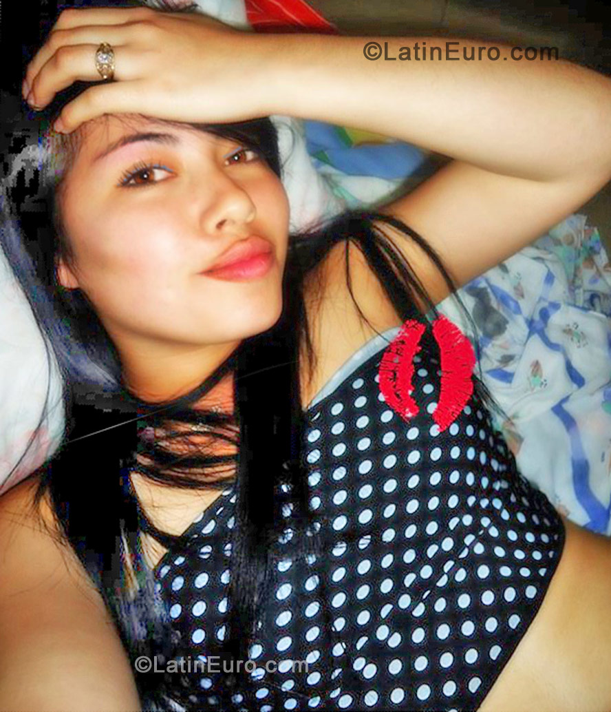 Date this funny Colombia girl Ana from Bogota CO12476