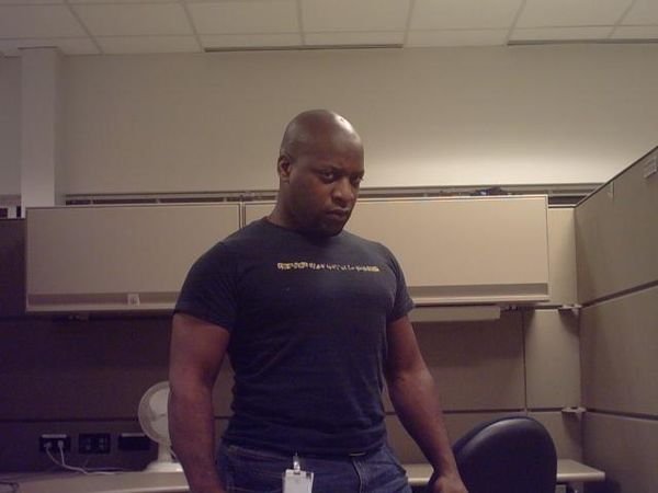 Date this young United States man Dbman from Fredricksburg US13031