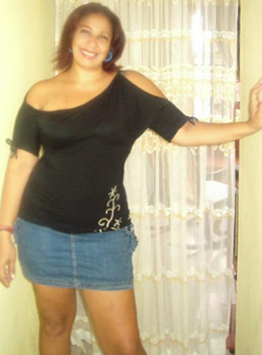 Date this attractive Colombia girl Bertha from Cartagena CO10480