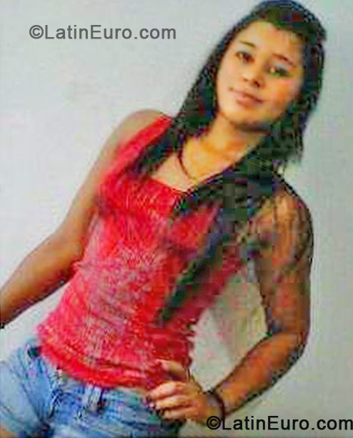 Date this funny Colombia girl Gabriela Montoy from Cali CO10535