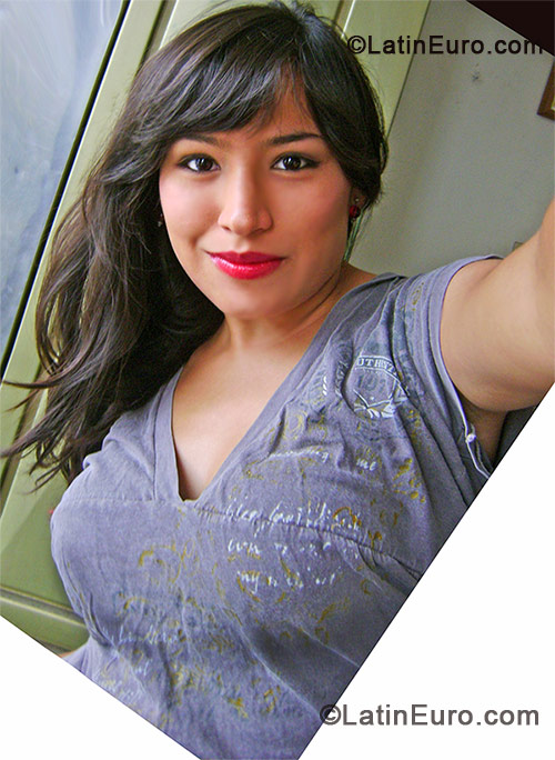 Date this hot Colombia girl Karen from Cali CO10536